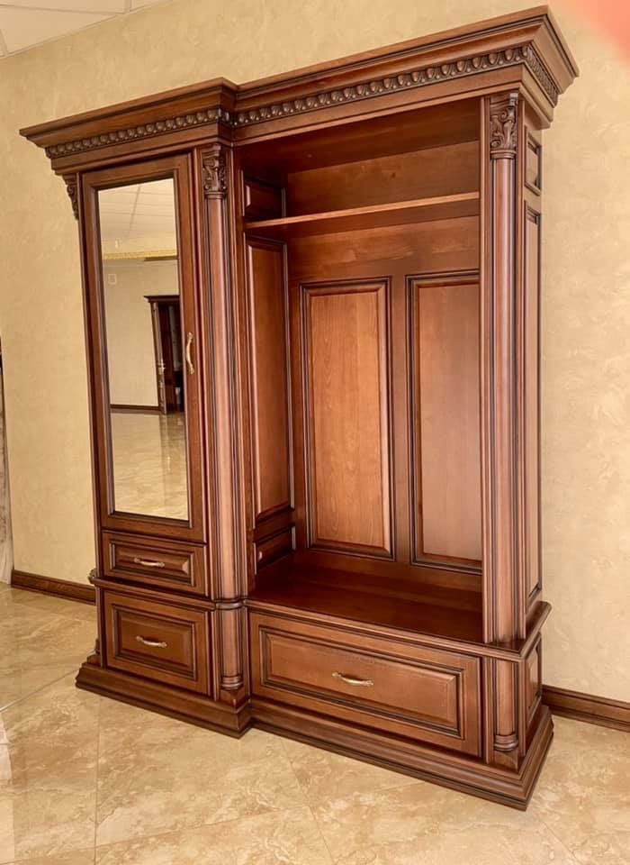 Передпокiй "Петрос"