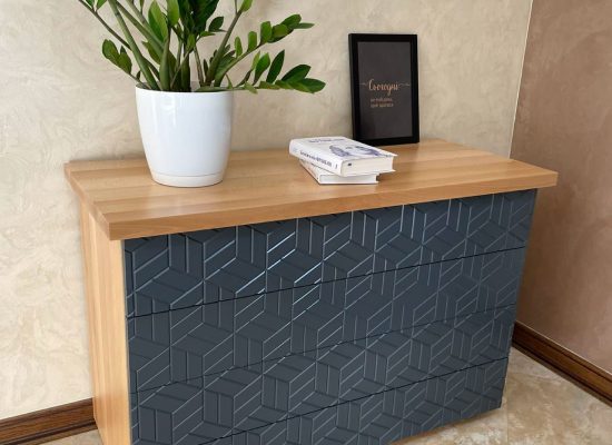 Комод Куб (комбінація тонування та покриття кольором)