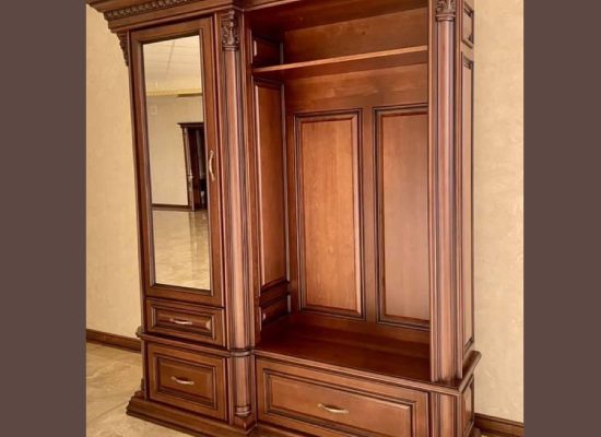 Передпокій Петрос (тонування)