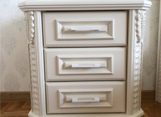 Тумба Українка (покриття кольором)