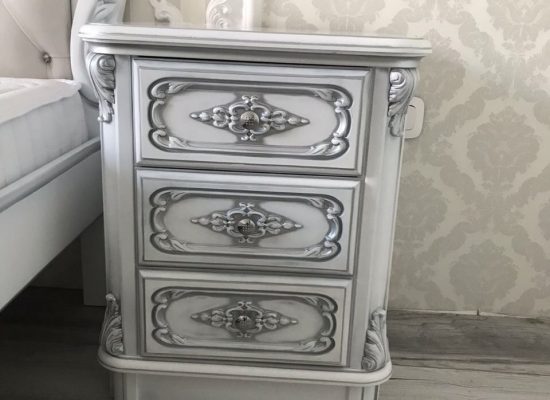 Тумба Сигліс (покриття кольором)