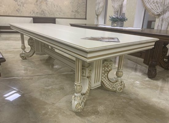 Стіл Петрос (покриття кольором)