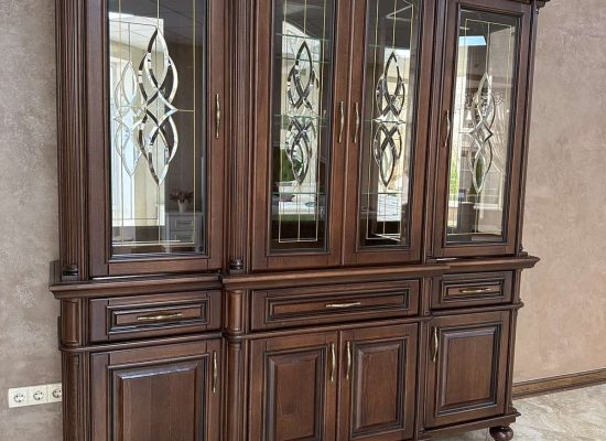 Сервант Луїза (тонування)