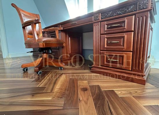 Стіл керівника Авангард (тонування)