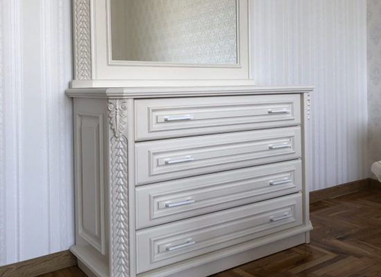 Комод Українка, без дзеркала (покриття кольором)